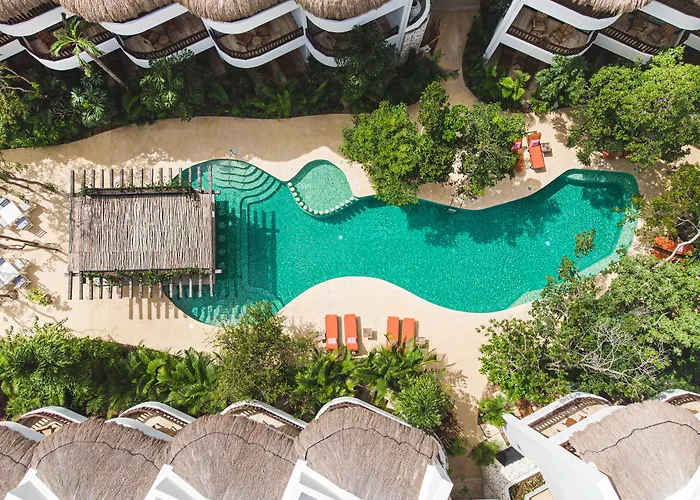 Hotel Aluna