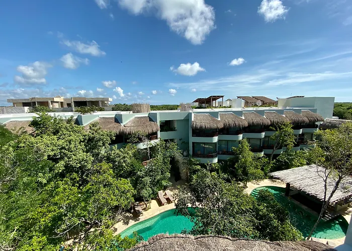 Aluna Hotel 5*