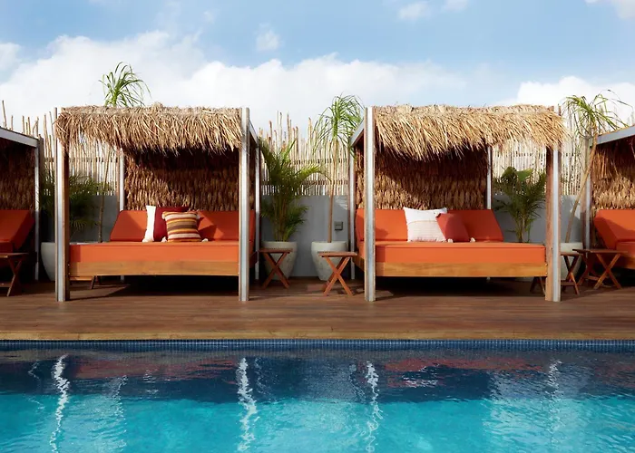 Aluna Hotel